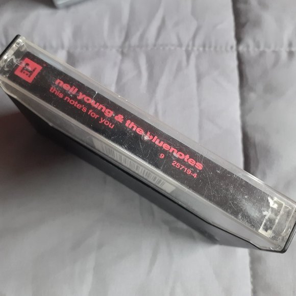 This Notes For You - Neil Young & The Bluenotes (Cassette 1988 Reprise) Tested - Picture 4 of 8